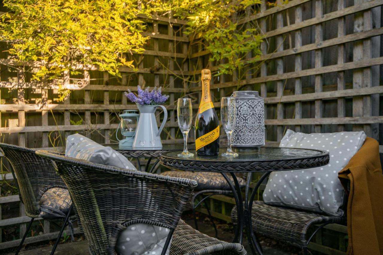 The Dovecote Villa - York — Photos 3